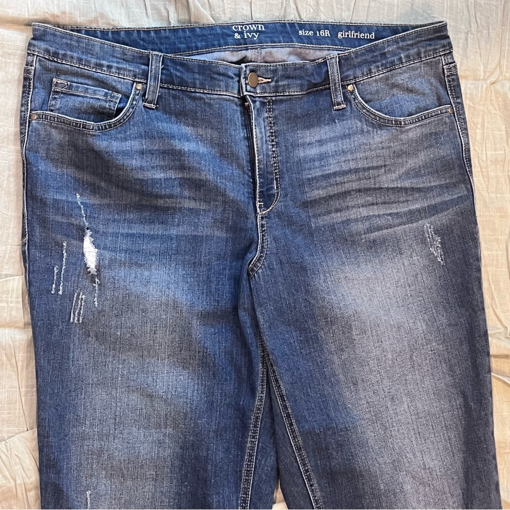 Crown & Ivy distressed girlfriend jeans 16R